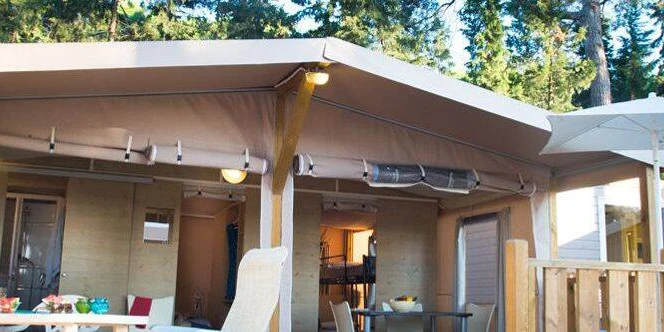 glamping-tente-lodge-deluxe